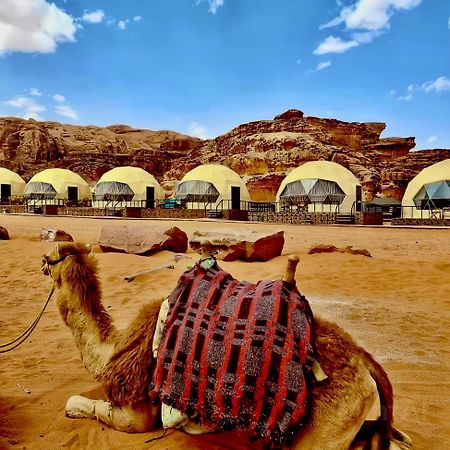 ホテル Wadi Rum Starlight Camp エクステリア 写真