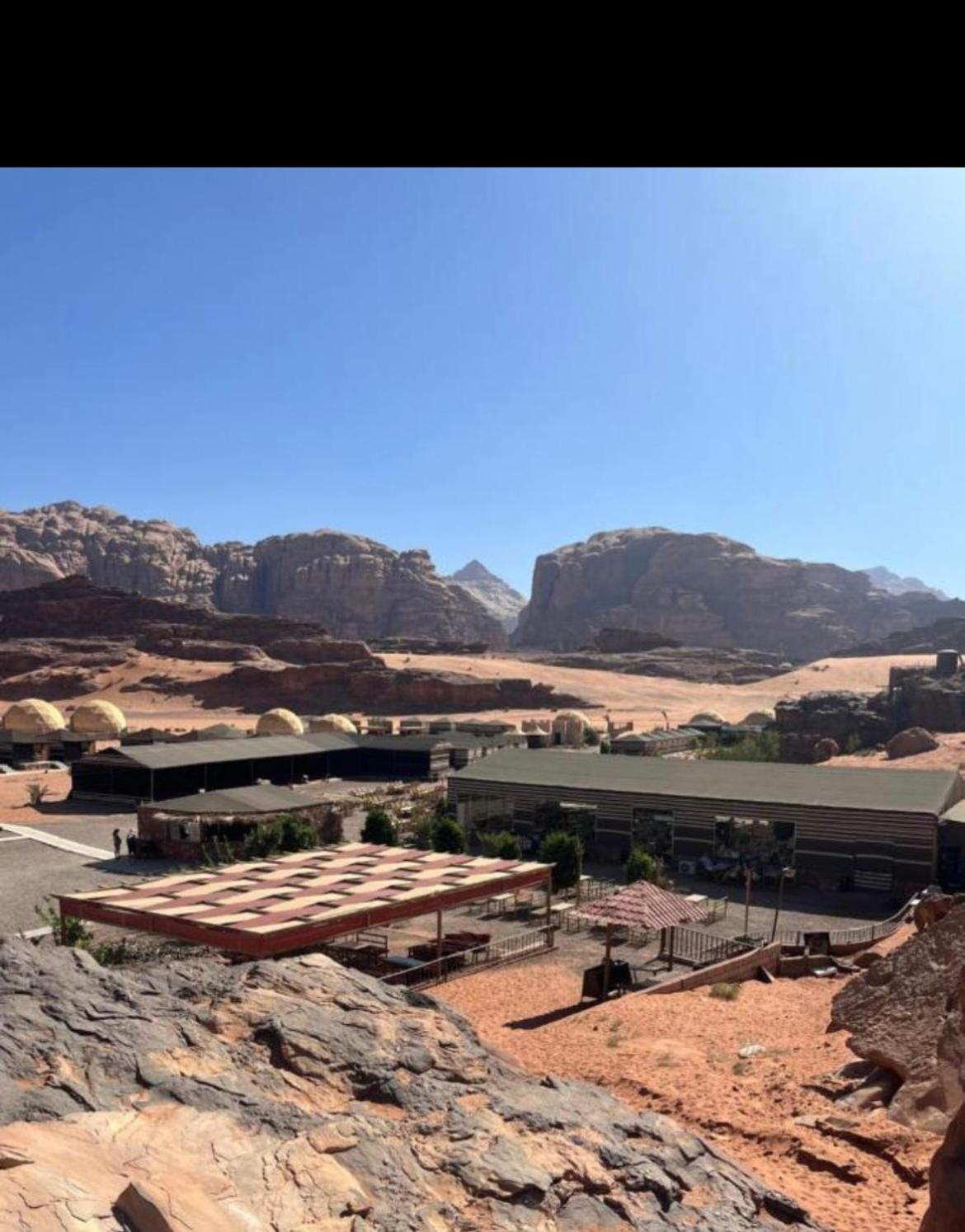 ホテル Wadi Rum Starlight Camp エクステリア 写真