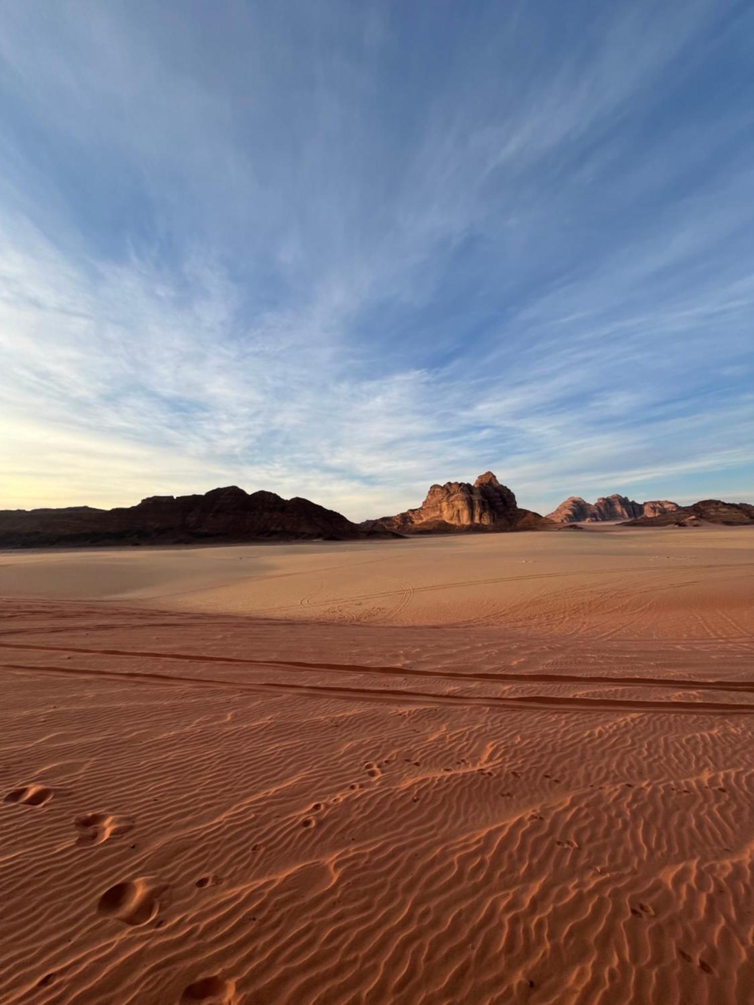 ホテル Wadi Rum Starlight Camp エクステリア 写真