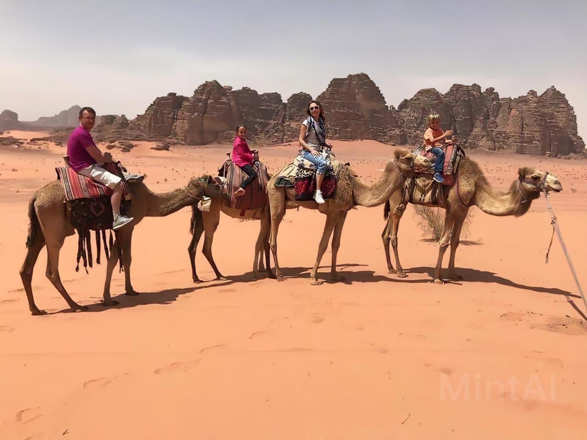 ホテル Wadi Rum Starlight Camp エクステリア 写真