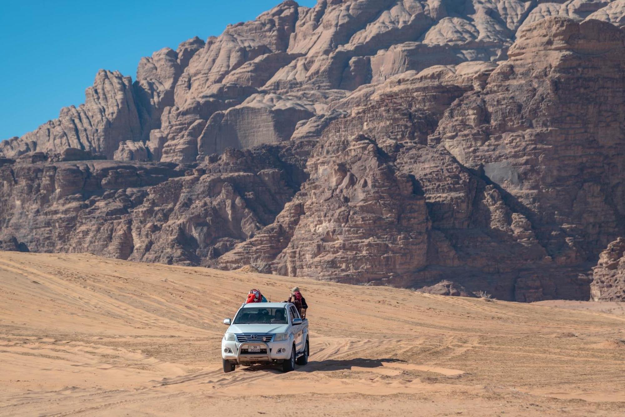 ホテル Wadi Rum Starlight Camp エクステリア 写真