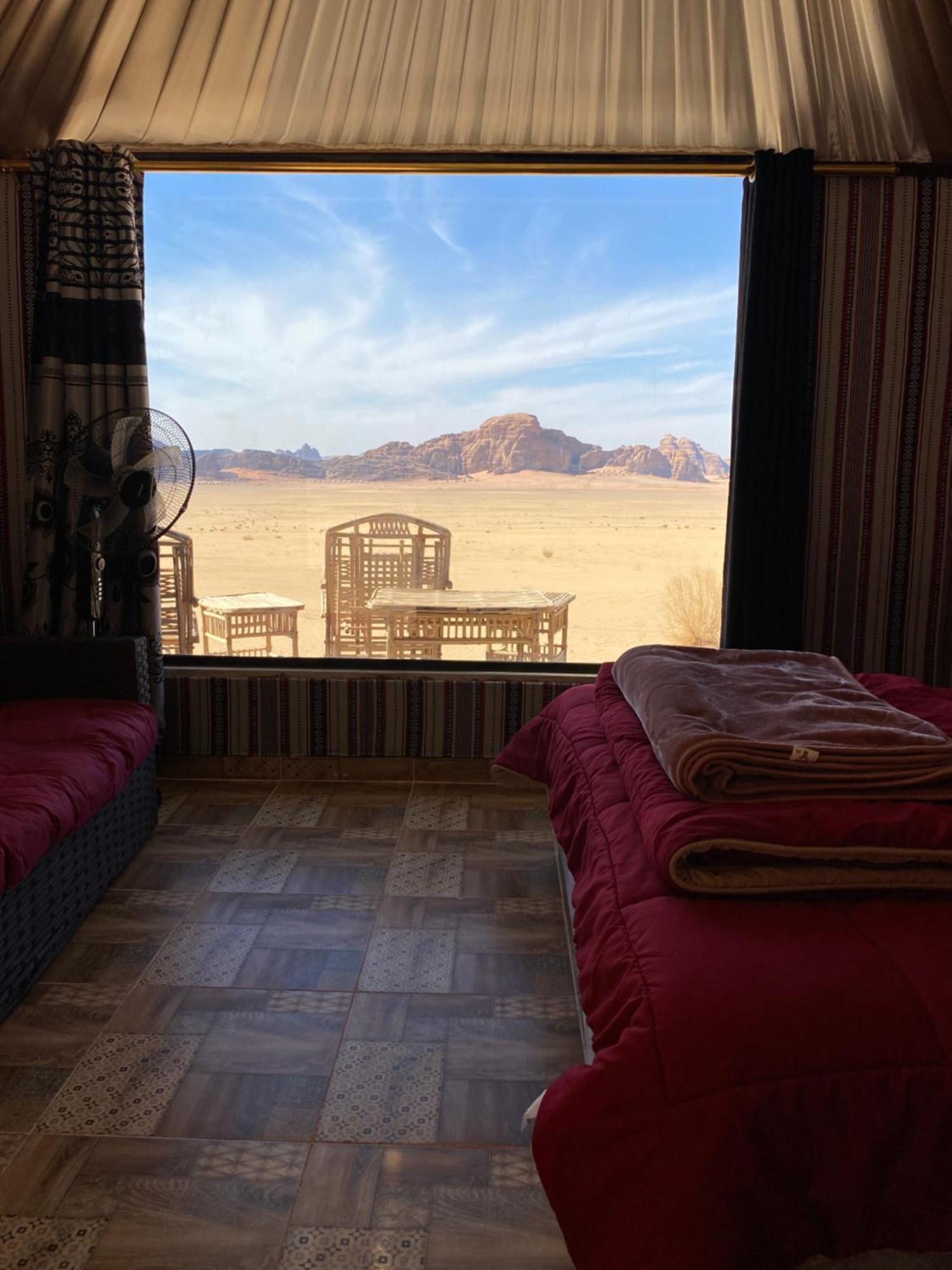 ホテル Wadi Rum Starlight Camp エクステリア 写真