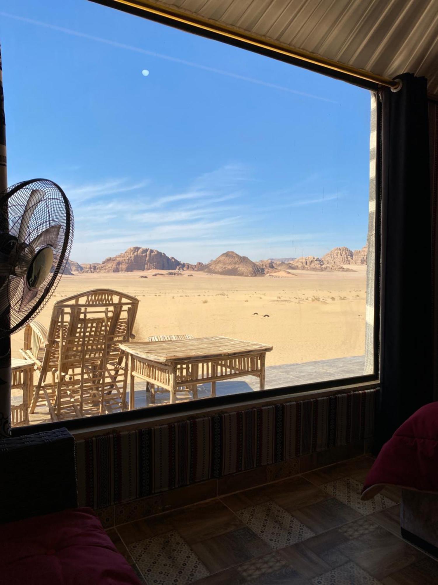 ホテル Wadi Rum Starlight Camp エクステリア 写真