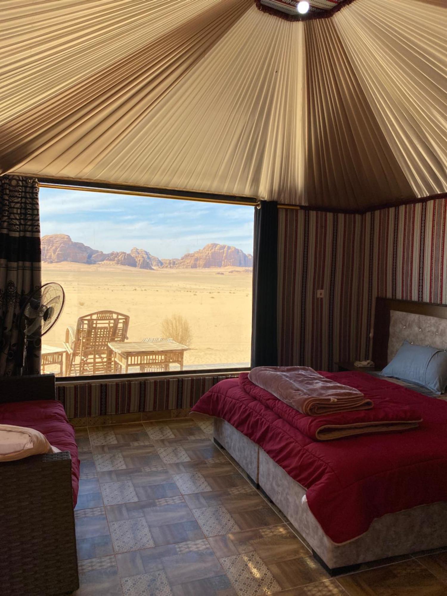 ホテル Wadi Rum Starlight Camp エクステリア 写真