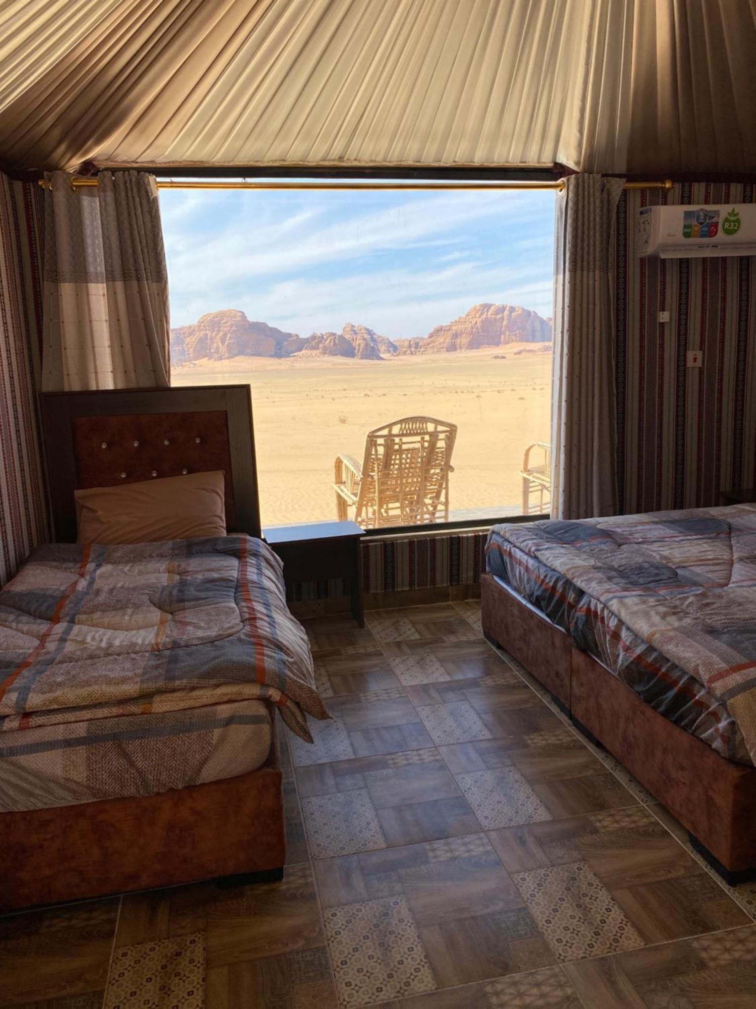 ホテル Wadi Rum Starlight Camp エクステリア 写真