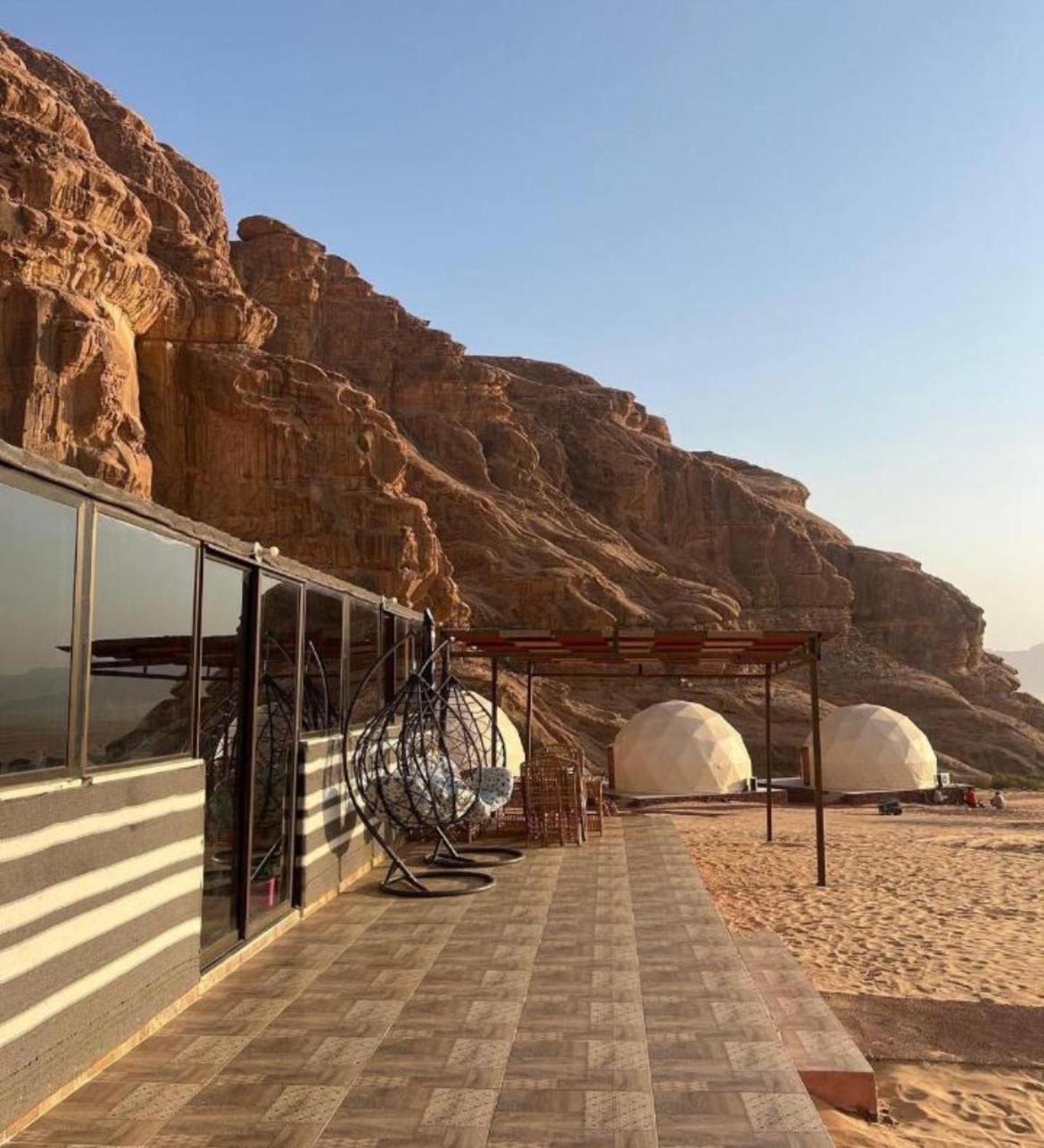 ホテル Wadi Rum Starlight Camp エクステリア 写真